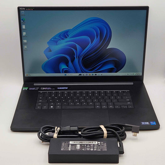 Razer Blade 17 RZ09-0423 17.3 i7-12800H 2.4GHz 32GB RAM 1TB SSD 1TB SSD RTX 3060