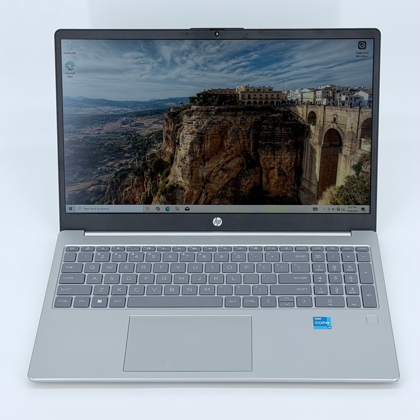 HP Laptop 15-FD0131WM 15.6" i3-N305 1.8GHz 8GB RAM 256GB SSD