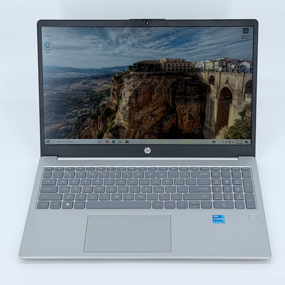 HP Laptop 15-FD0131WM 15.6" i3-N305 1.8GHz 8GB RAM 256GB SSD